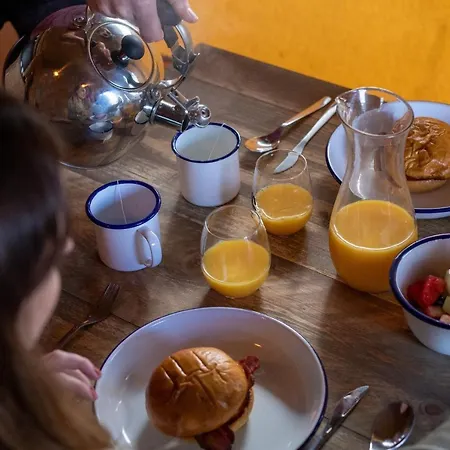 The Camp At The Wave Luxury tent Bristol