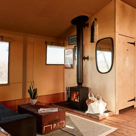 The Camp At The Wave