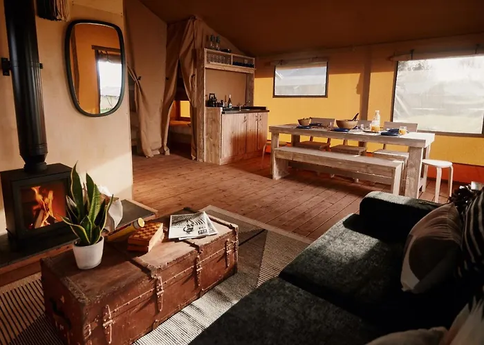 The Camp At The Wave *