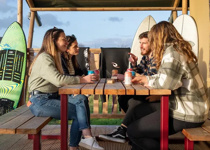 The Camp At The Wave Luxussátor Bristol